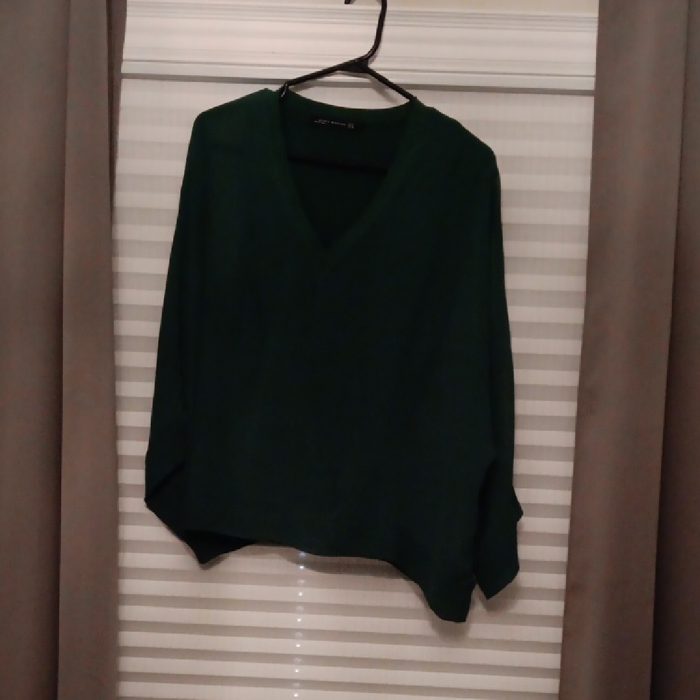 Express Deep Green V-Neck Sweater